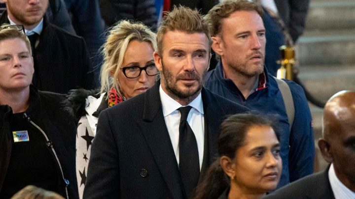 David Beckham Ikut Antri Berjam-Jam Untuk Beri Penghormatan Terakhir