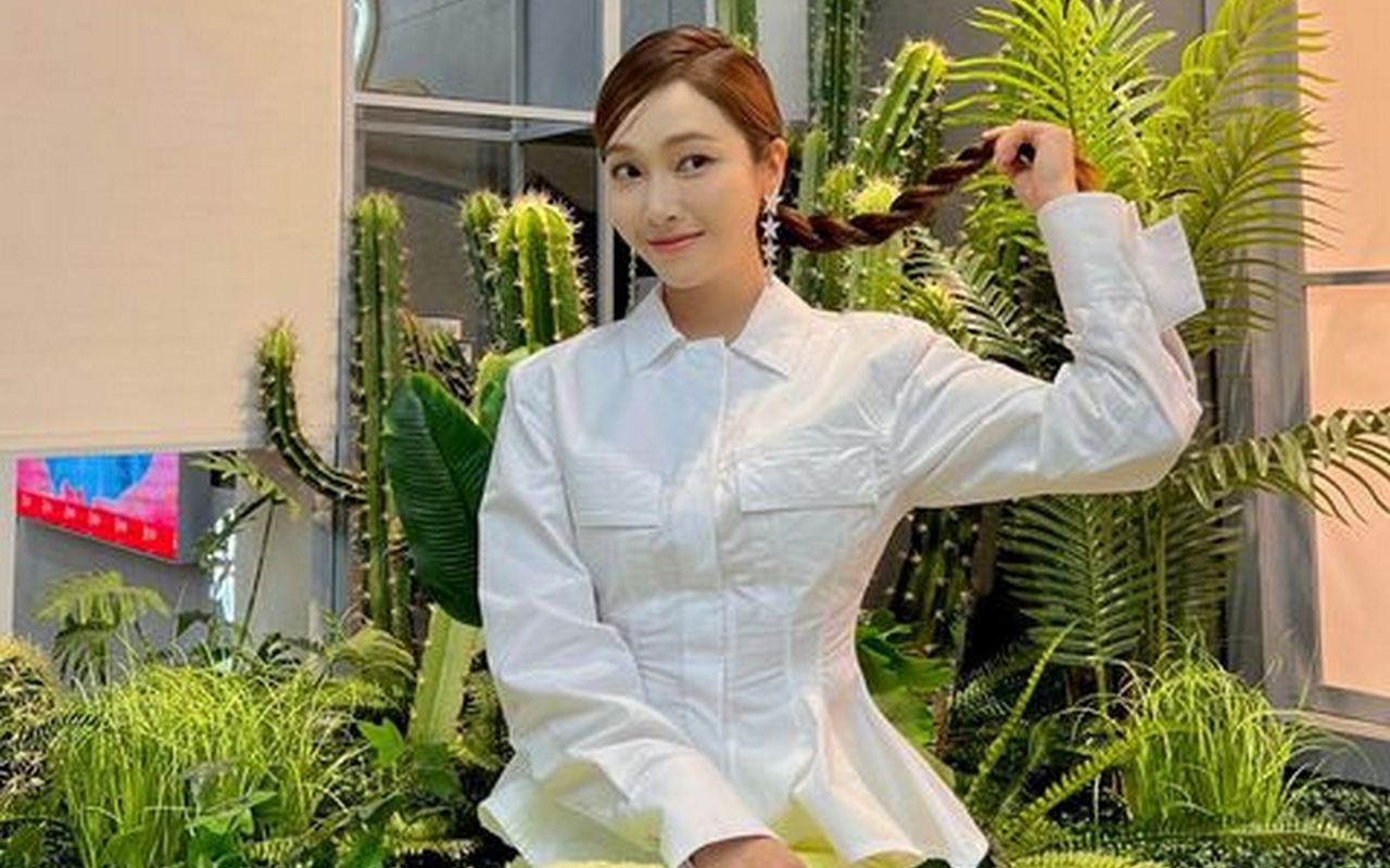 Dari Imut Hingga Seksi, Jessica Tampilkan Beragam Pose Menawan di Majalah CeCi Tiongkok