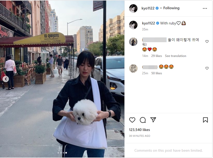 Penampilan Beda Song Hye Kyo Jalan-Jalan di Amerika Kejutkan Fans