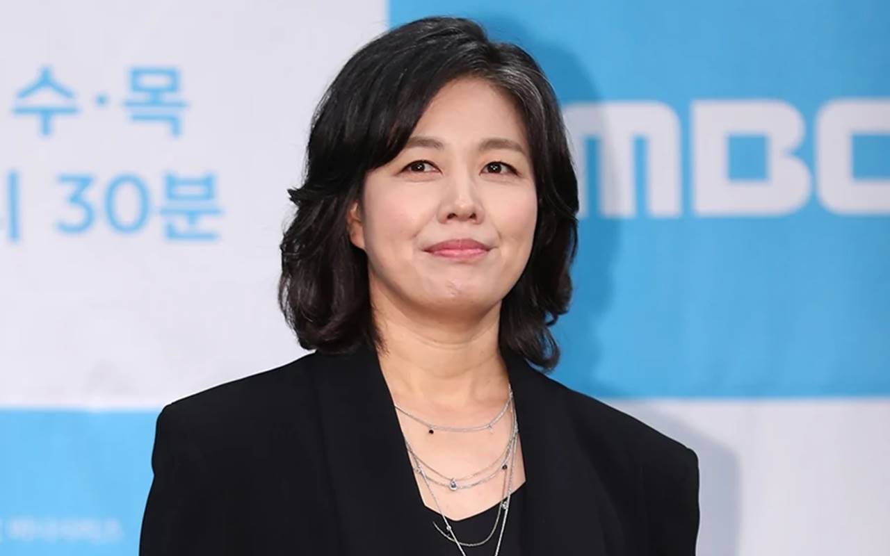 Kim Jung Young Bantah Disebut Sosok Aktris yang Mendua dan Masih Cinta Selingkuhan