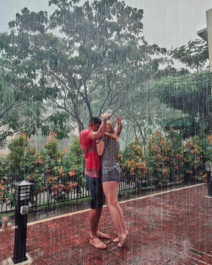 Hujan-hujanan Romantis