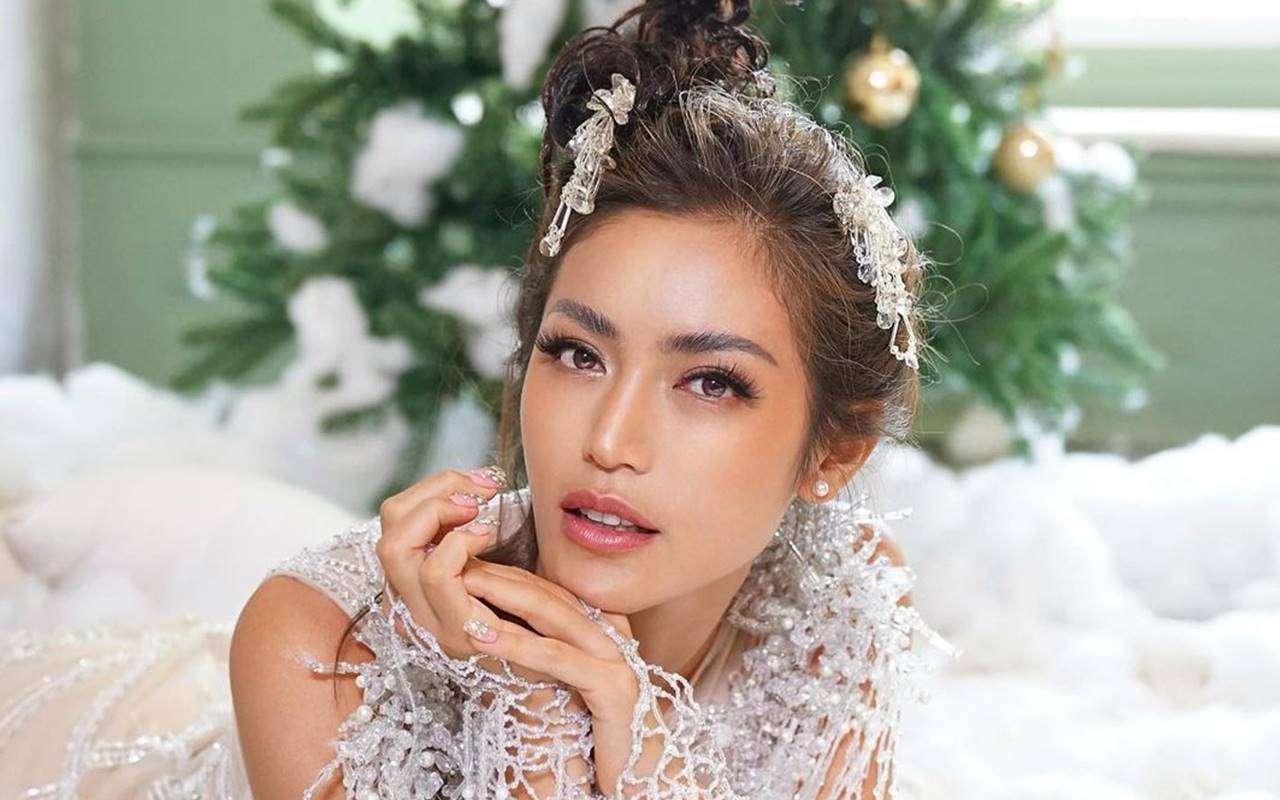 Jessica Iskandar Akhirnya Pajang Foto Bareng Terduga Penipu: Apa Kabar? Banyak Yang Mau Kenal Kamu