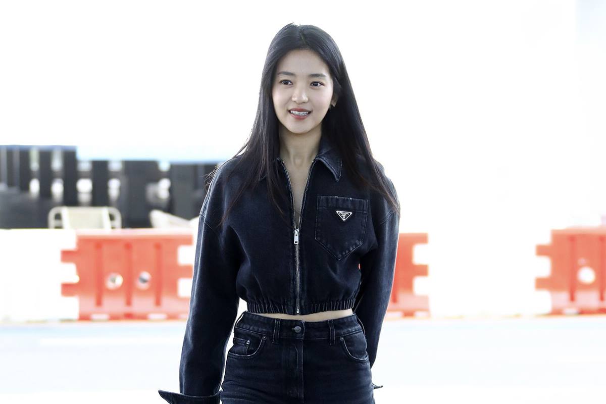 Pakai 'Baju Baek Yi Jin', Gemasnya Kim Tae Ri Panik Lihat Kerumunan hingga Serukan Ini di Bandara