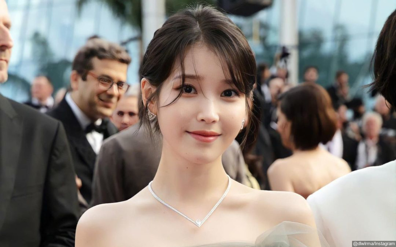 IU 'Catwalk' Keren Bareng Sang Bodyguard, Intip 10 Potretnya Hadiri Gucci Twinsburg Fashion Show