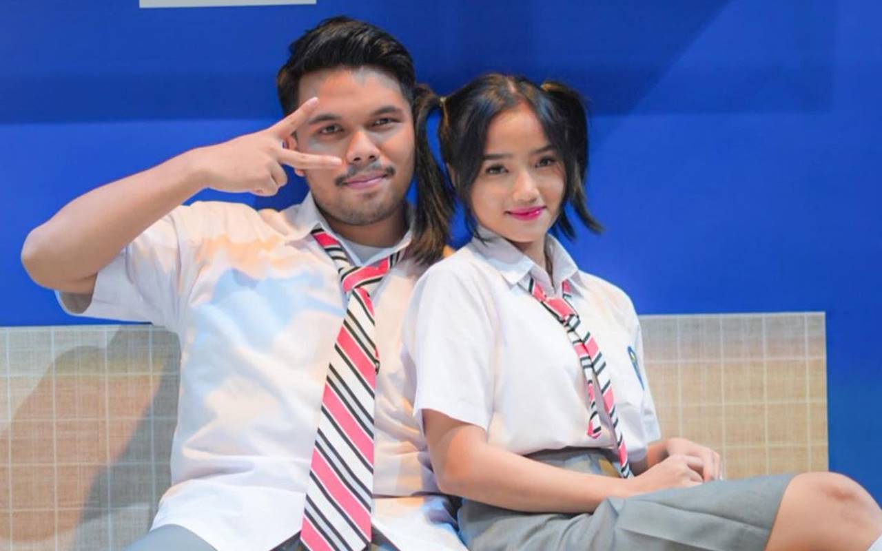 Direstui Tante Thariq Halilintar, Fuji Auto Ditagih Foto Couple di Tedak Siten Ameena
