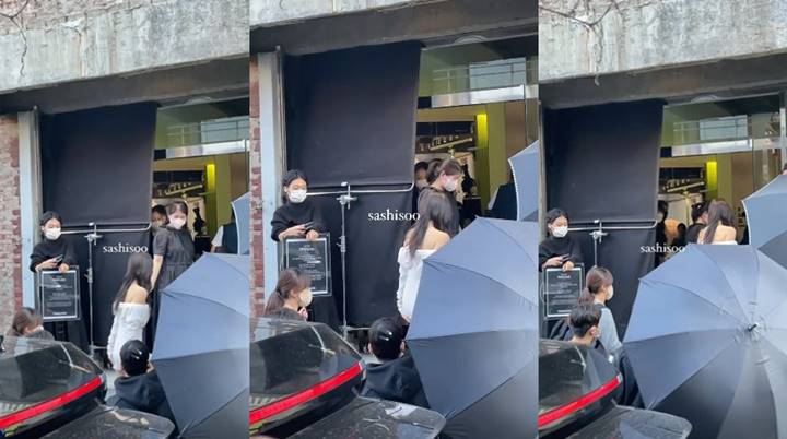 Jennie BLACKPINK Hadiri TAMBURINS Perfume Exhibit, Pengamanan Super Ketat Dipertanyakan