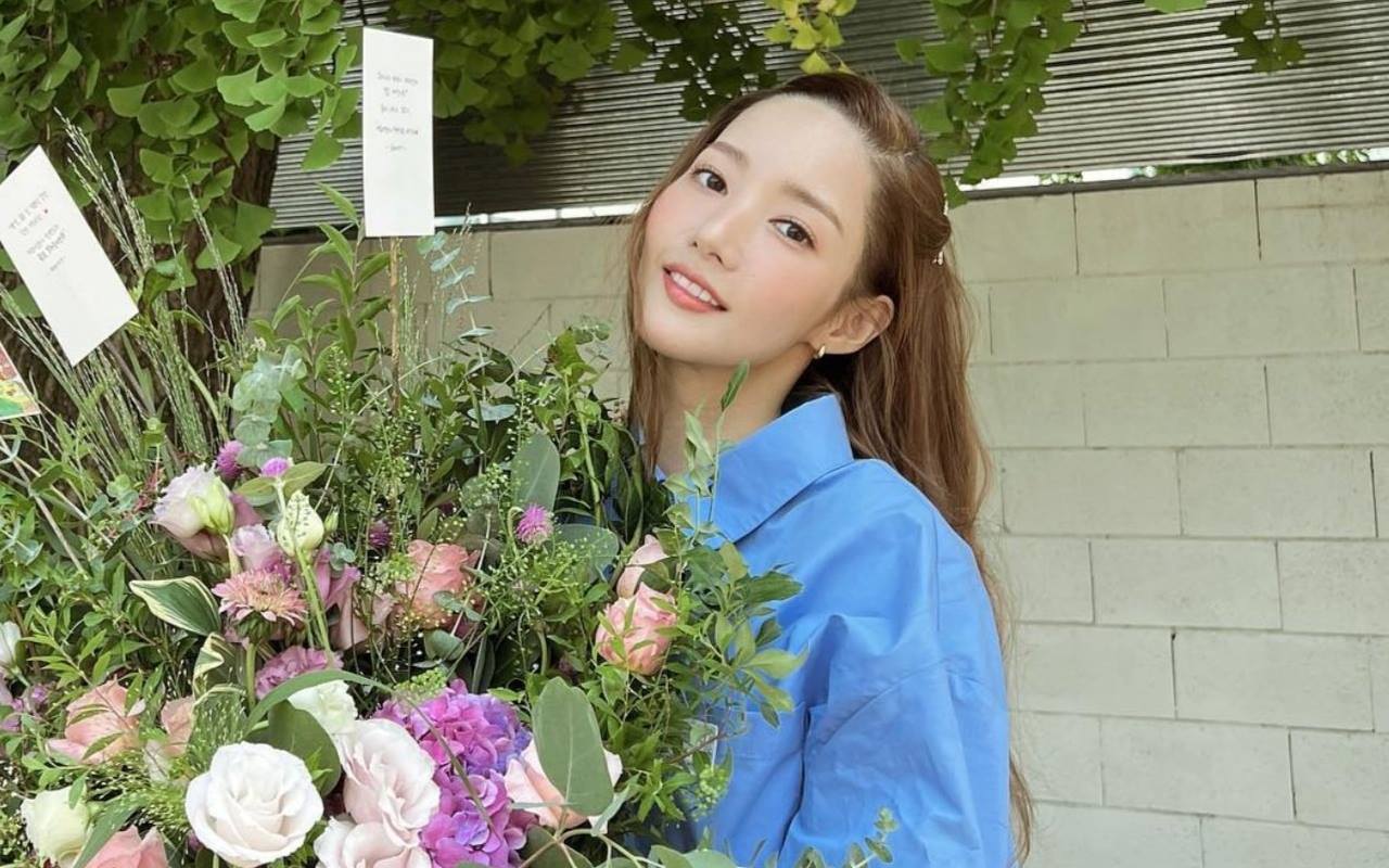 Dispatch Beber Foto Kencan Park Min Young dan CEO Konglomerat!