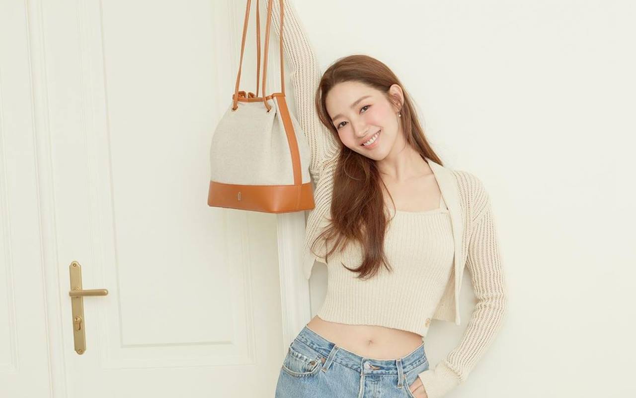 Gaya Kencan Park Min Young dengan Sederet Mobil Mewah Milik Terduga Pacar Dibeber Dispatch