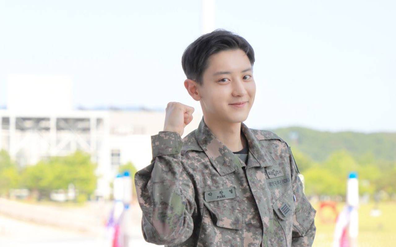 Chanyeol EXO Selesai Wajib Militer Langsung Jadi Trending Topik 