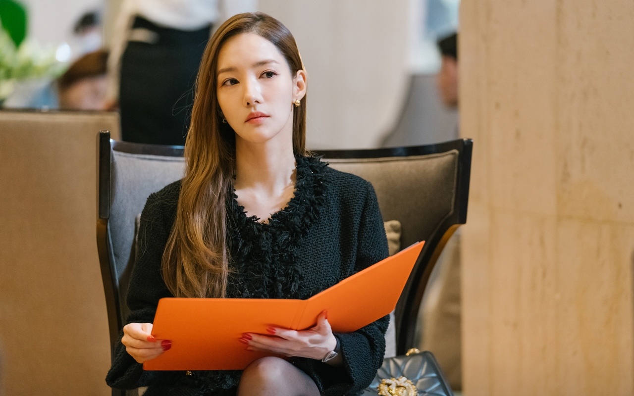 Rating 'Love In Contract' Turun Drastis Usai Park Min Young Dirumorkan Pacari CEO