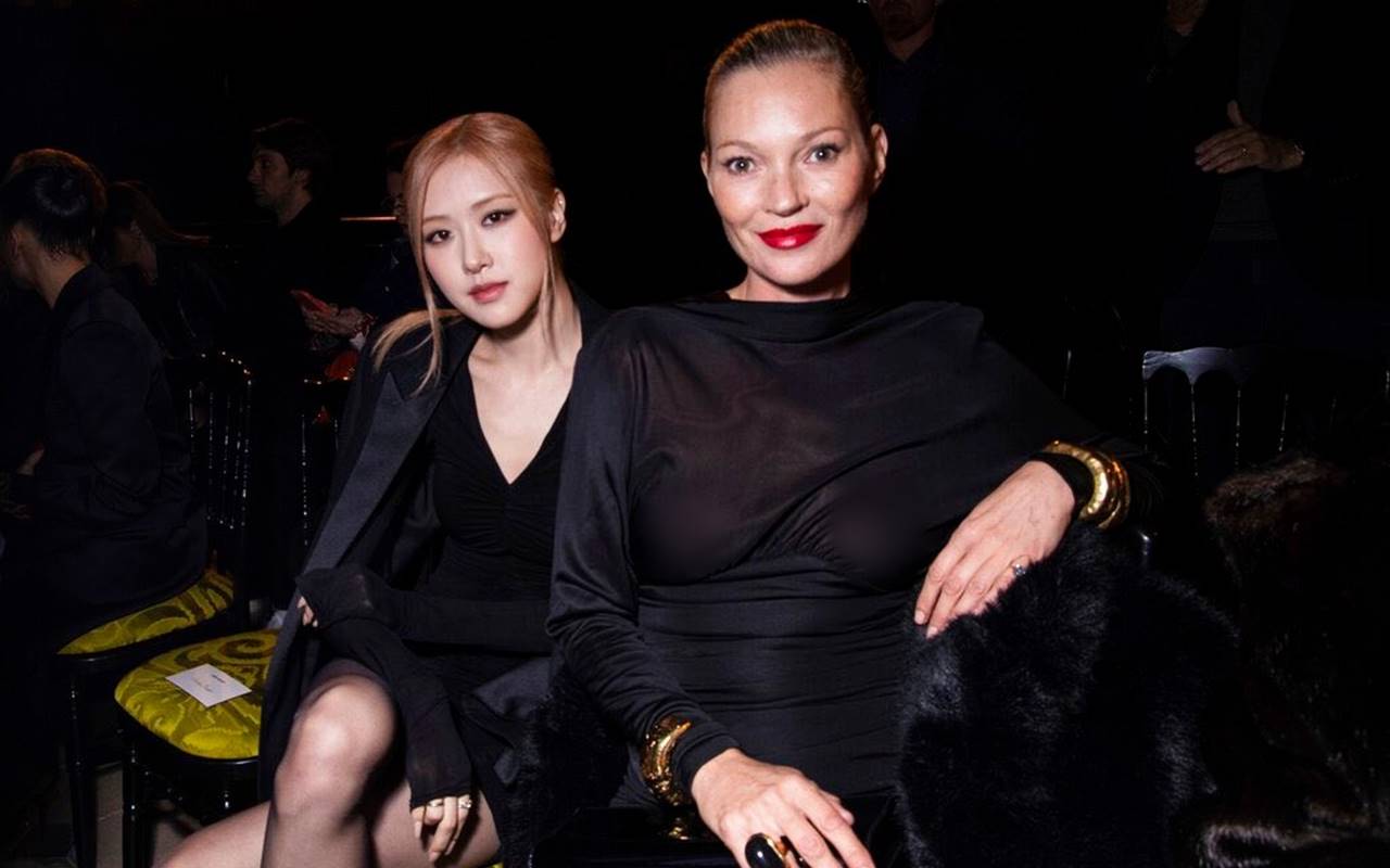 Rose BLACKPINK dan Kate Moss Ngobrol Akrab dan Ketawa Bareng di Paris Fashion Week