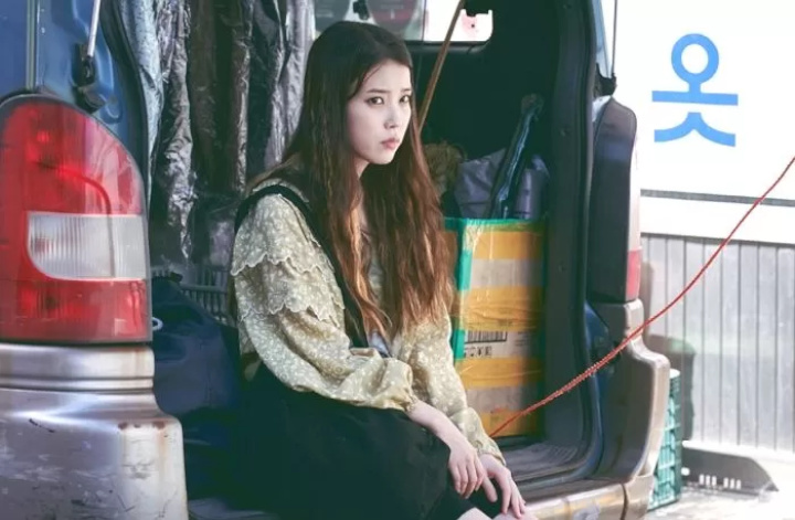 IU Menyesal Meski Menang Penghargaan di Chunsa Film Art Awards, Ini Alasannya