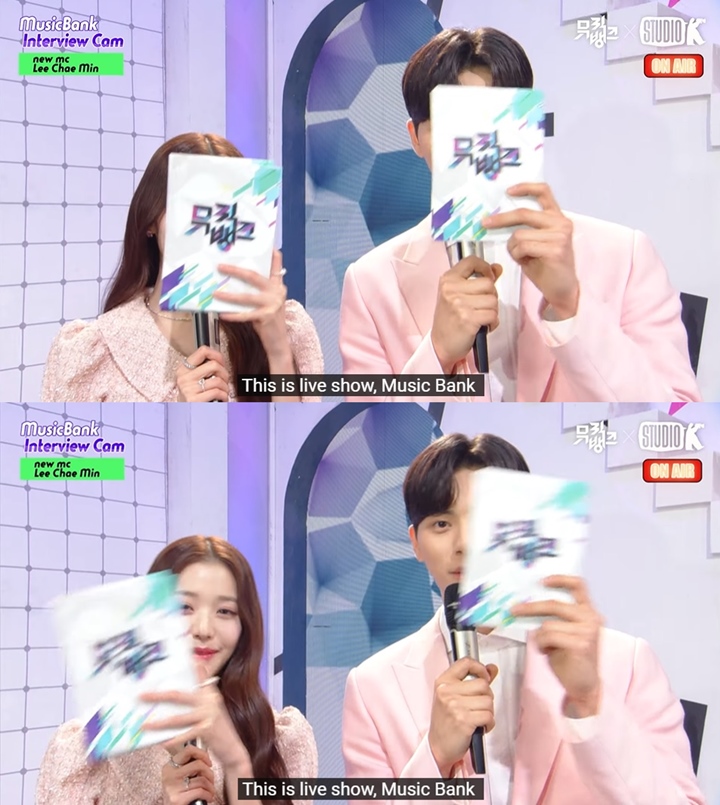 Kekompakan Saat Keluargan Jargon 'Music Bank'