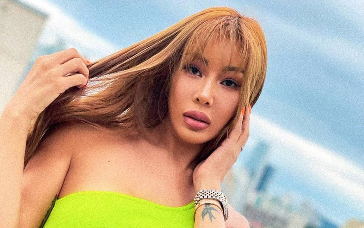 Jessi Spill Tato Baru 'Tersembunyi' Perdana Kala Adakan Konser di Manila