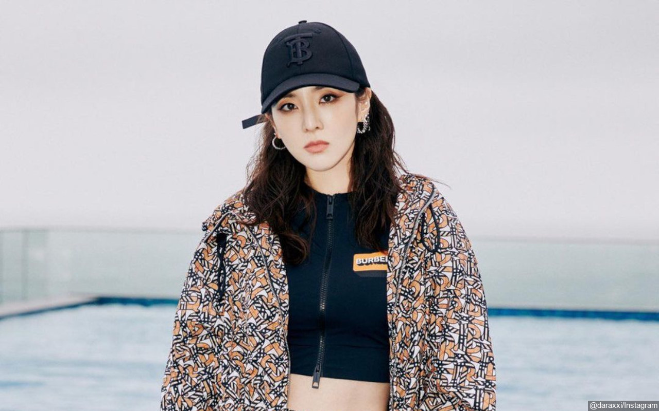 Bak Bunglon, Sandara Park Suguhkan 10 Penampilan Berbeda Ini Saat Hadiri Paris Fashion Week 2022