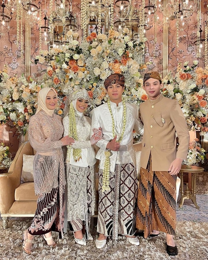 Berikan Doa Terbaik Saat Pernikahan