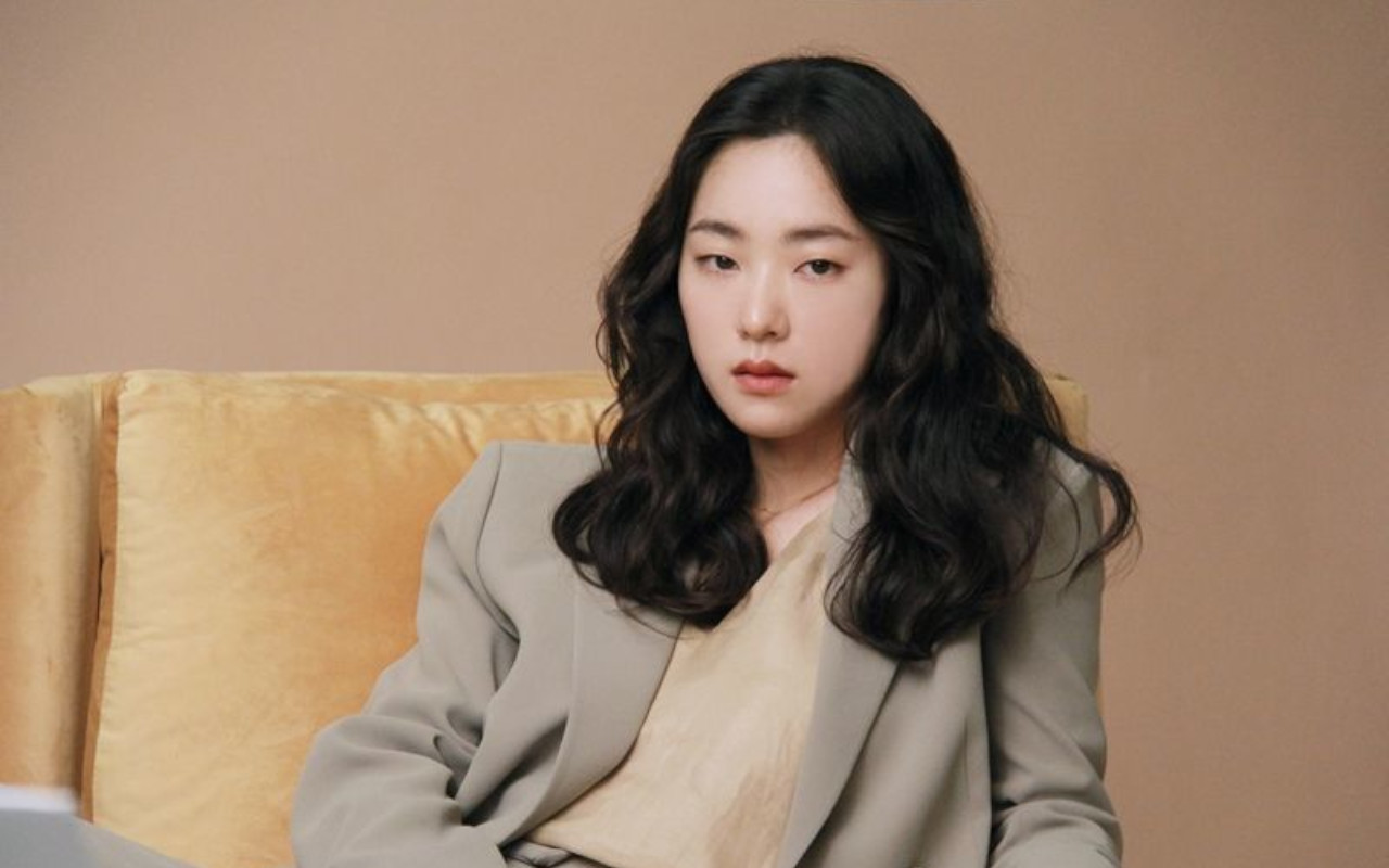 Hijab Friendly, Harga Gaun Jeon Yeo Bin di BIFF 2022 Bikin Syok