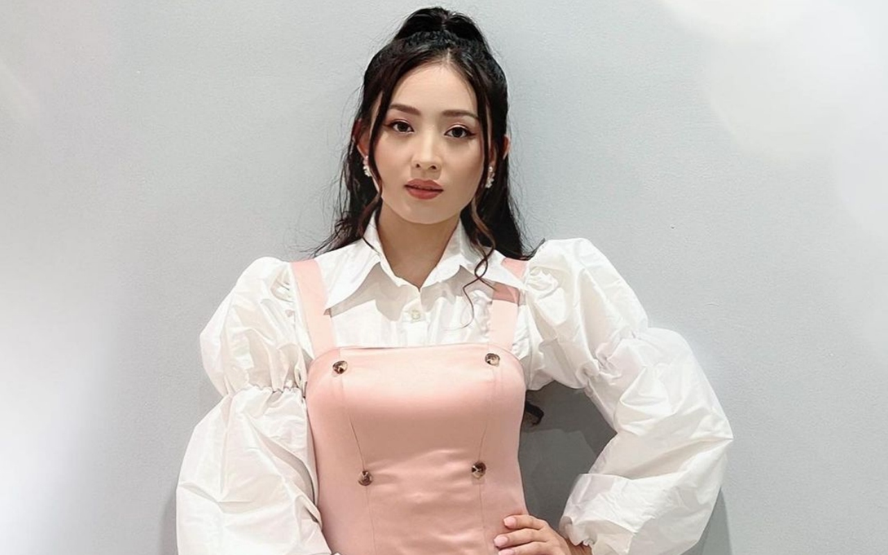 Begini Keseruan Natasha Wilona Makeover Rambut Hingga Pakai Hanbok di Korea