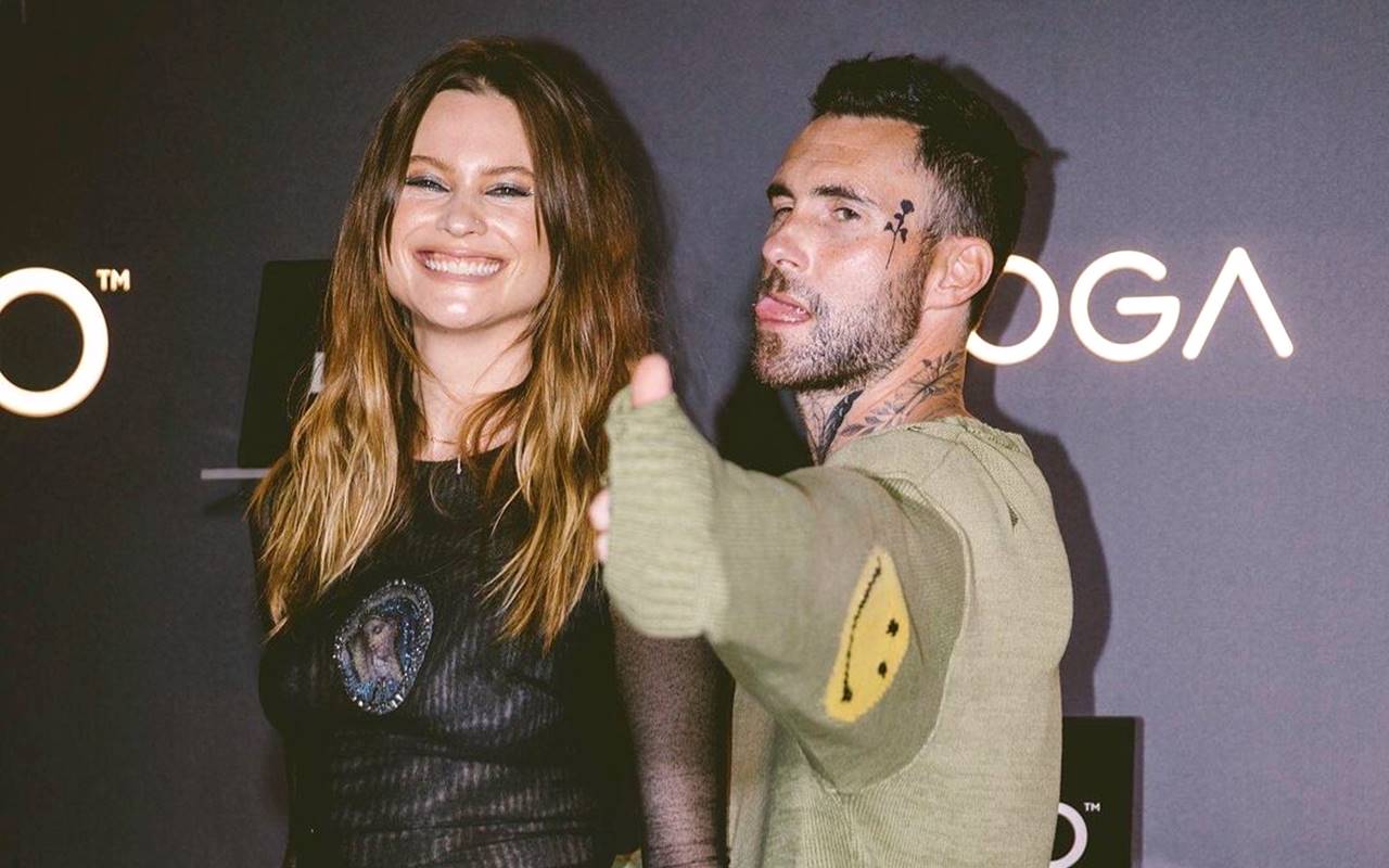 Adam Levine & Behati Prinsloo Berencana Temui Psikolog Usai Diterpa Isu Orang Ketiga