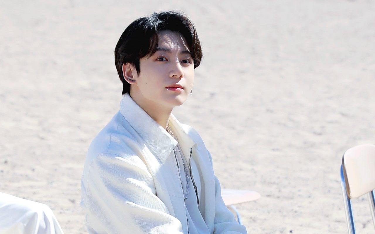 Kelewat Manis, Ekspresi Jungkook Saat Lakukan Flying Yoga di 'Run BTS!' Bikin Fans Terpesona