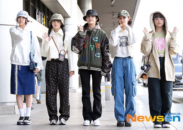 Fashion airport NewJeans