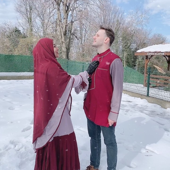 <i>Couple</i> Sama Suami