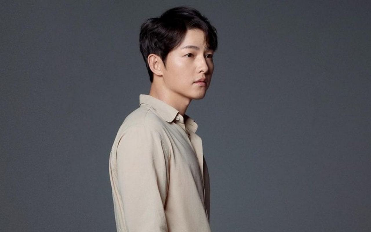 The Youngest Son Of A Chaebol Family Song Joong Ki Tampil Lebih Muda di Poster Terbaru 'The Youngest Son of