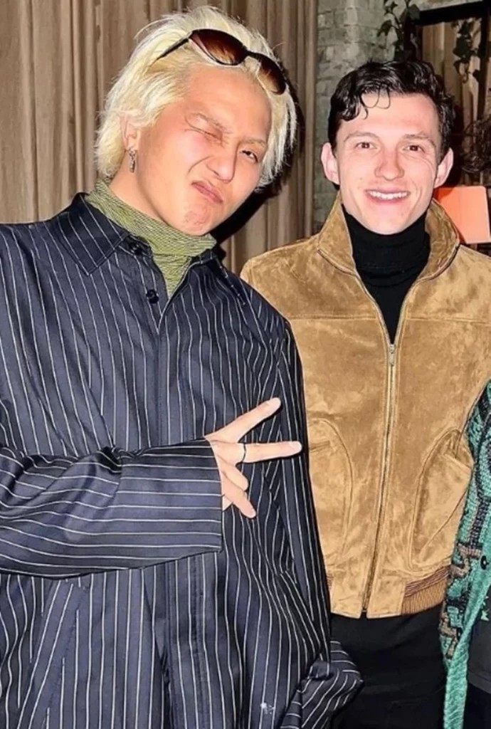 Song Min Ho WINNER Pose Kece Bareng Bintang \'Spinder Man\' Tom Holland