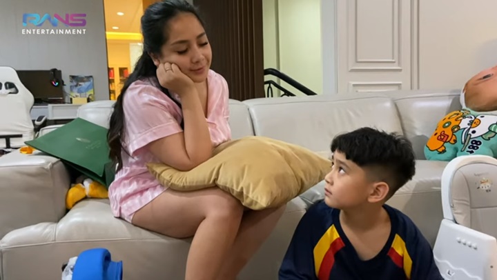 Nagita Slavina Meleleh Usai Tahu Rafathar Sering Lakukan Ini di Sekolah