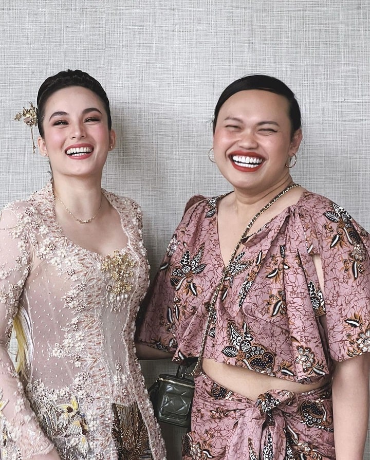 Chelsea Islan Tebar Senyum