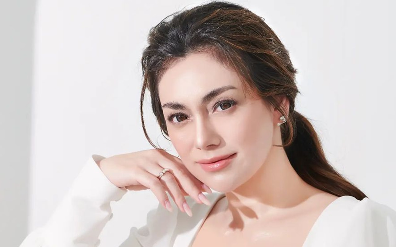 Bikin Merinding, Celine Evangelista Sapa 'Noni' di Lawang Sewu