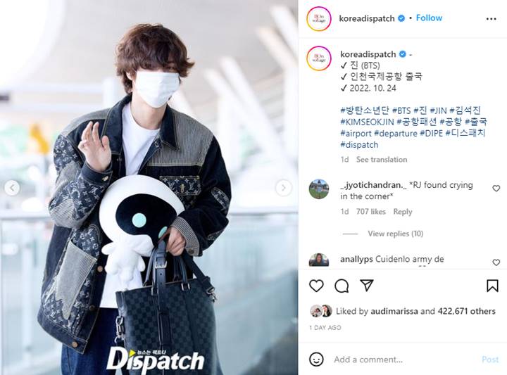 Cara Jin BTS Tolak Permintaan Reporter Untuk Lepas Masker Disorot