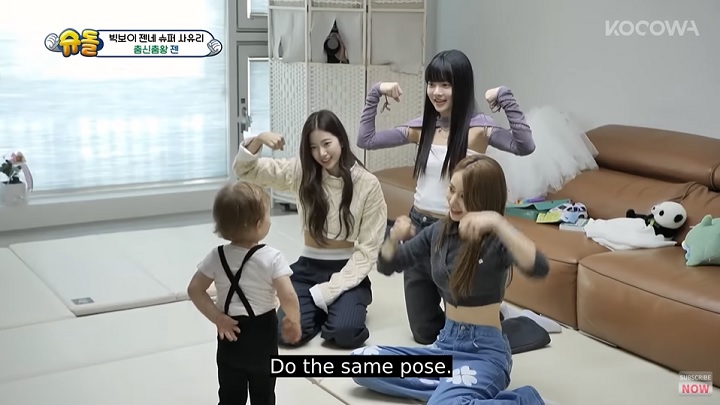 Sakura, Eunchae, Kazuha Ajarkan Tarian
