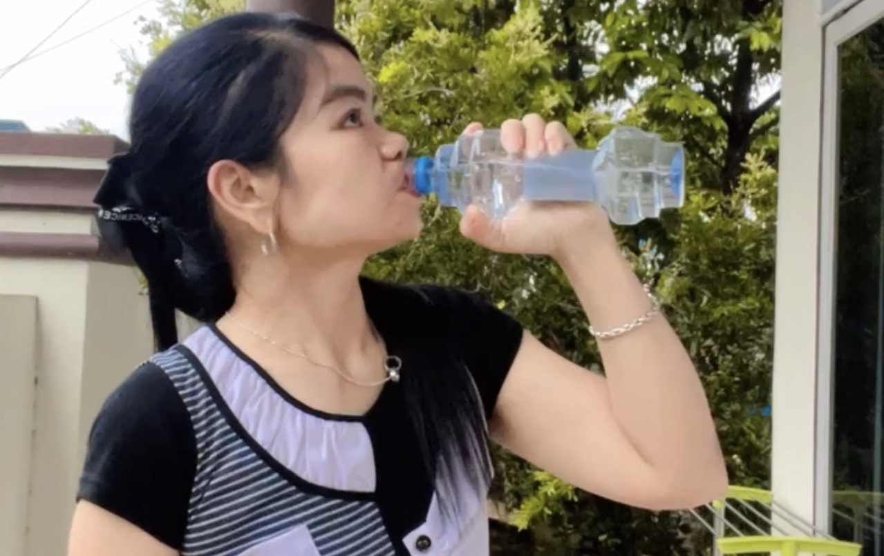 Tips Biasakan Minum Air Putih