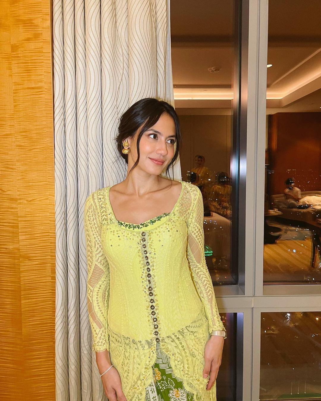 Pevita Pearce