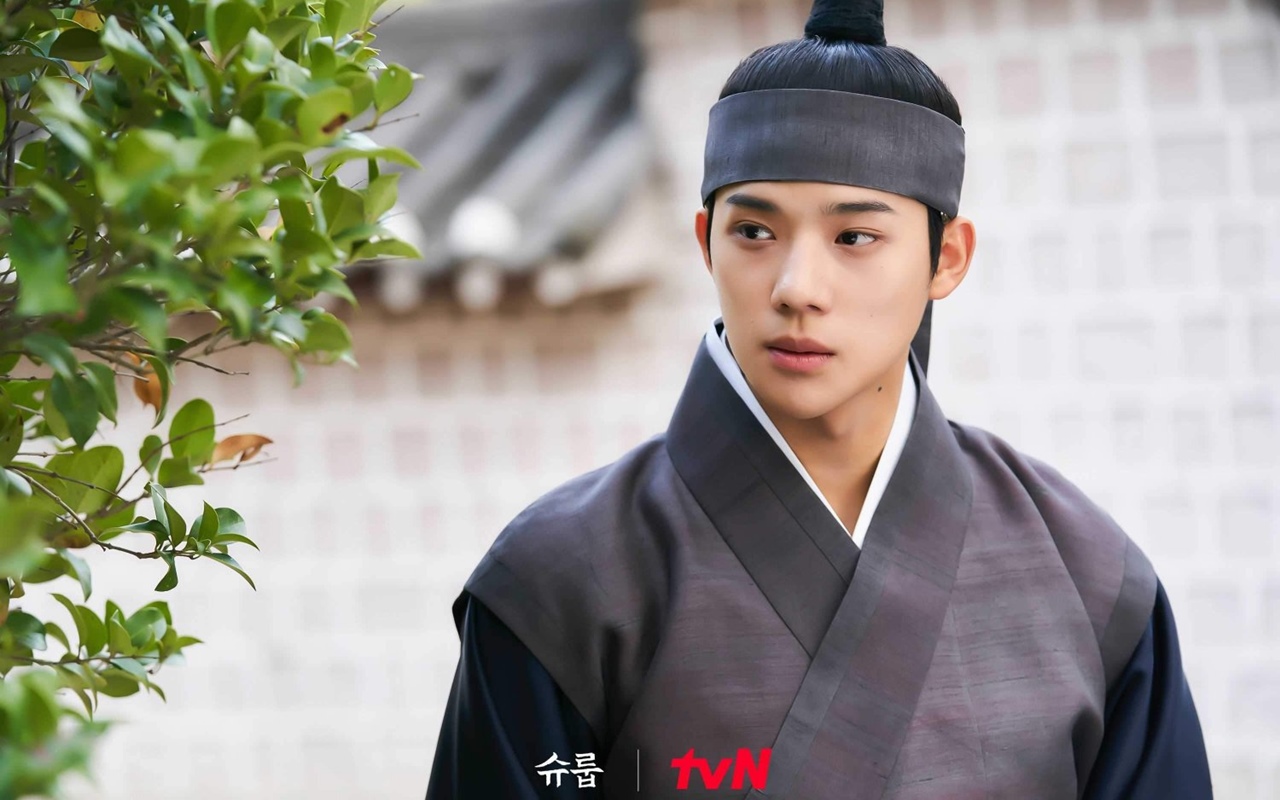Muncul Teori Moon Sang Min Bakal Jadi Raja di 'The Queen's Umbrella'