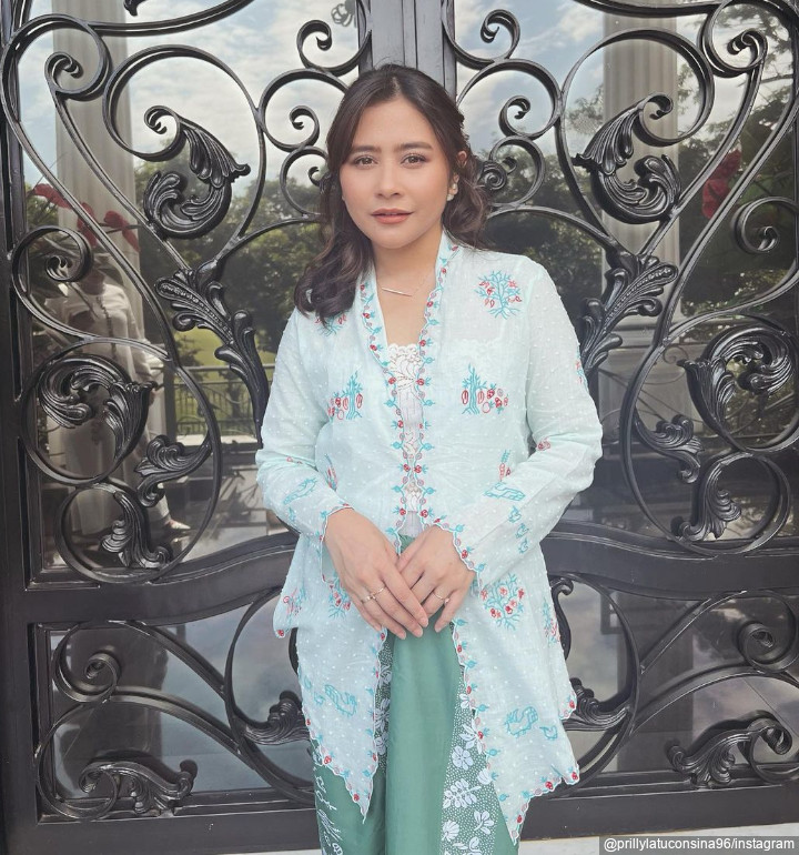 Prilly Latuconsina