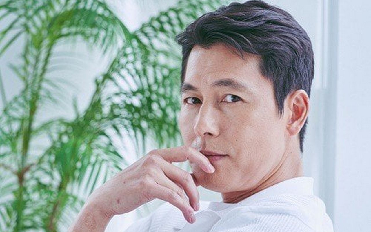 Jung Woo Sung Sesalkan Banyak Muda-Mudi Jadi Korban Tragedi Itaewon Lewat Sajak Puisi