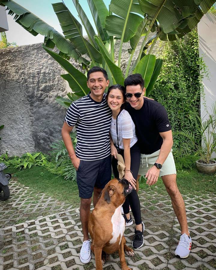Andrew White dan Kenang Mirdad