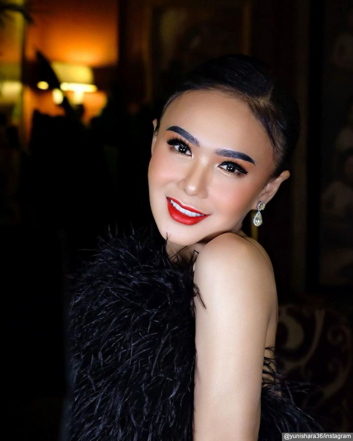 Yuni Shara