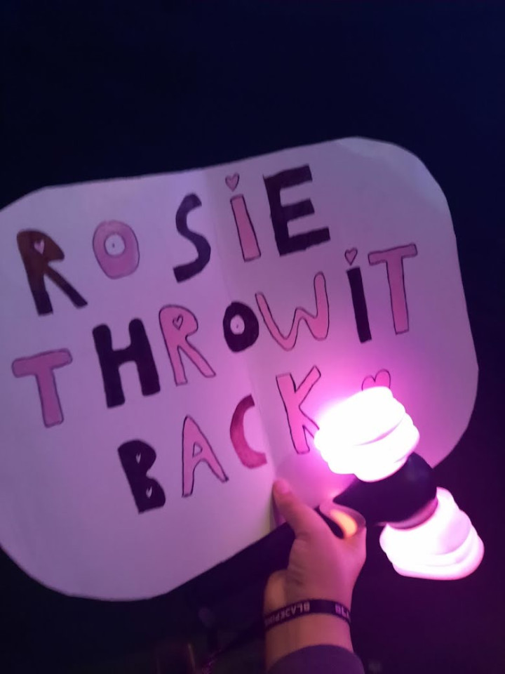 Rose BLACKPINK Twerking di Konser \'BORN PINK\', Member Lainnya Ikutan