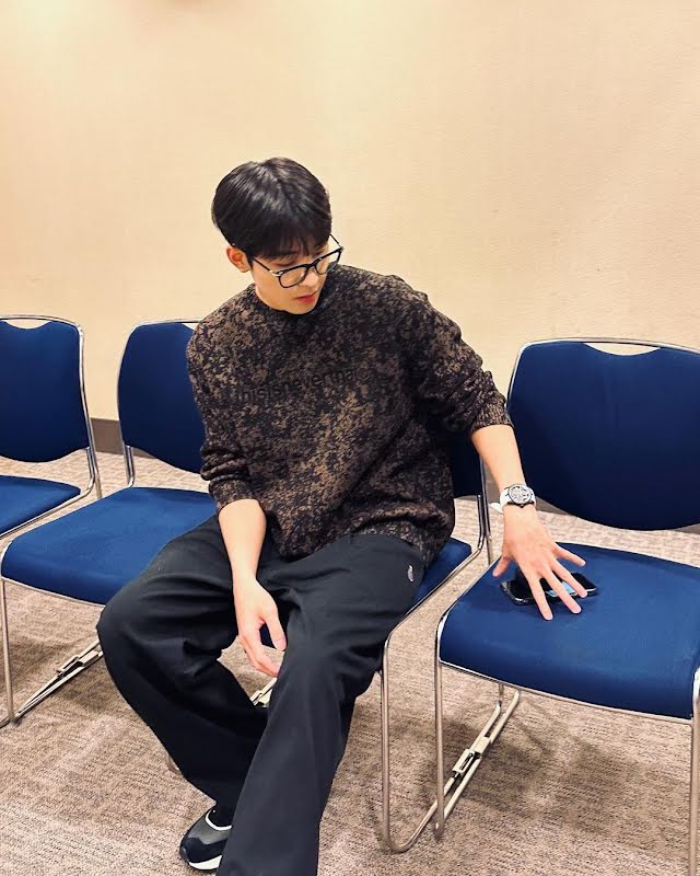 Self Reward Pembaruan Kontrak, Wonwoo SEVENTEEN Pamer Jam Tangan Miliaran