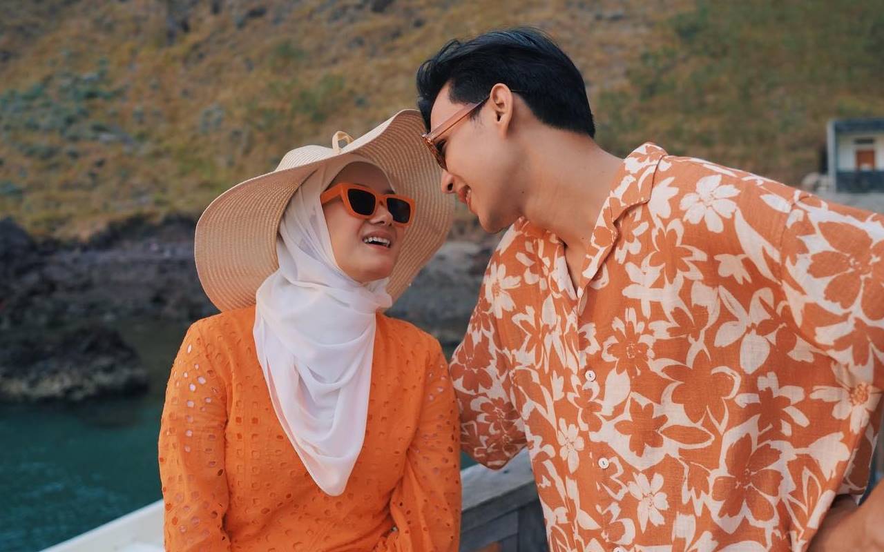 Dinda Hauw Joget Kegirangan Dapat Kado Ultah Branded dari Rey Mbayang