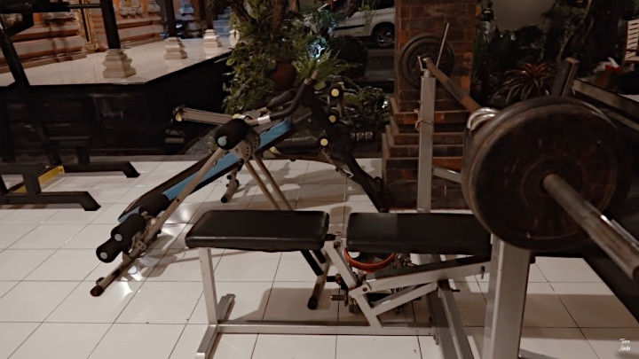 Tempat Ngegym
