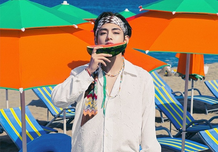 V BTS