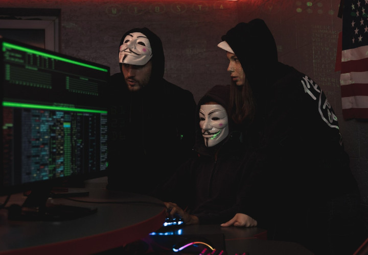 Phishing, Smishing dan Vishing