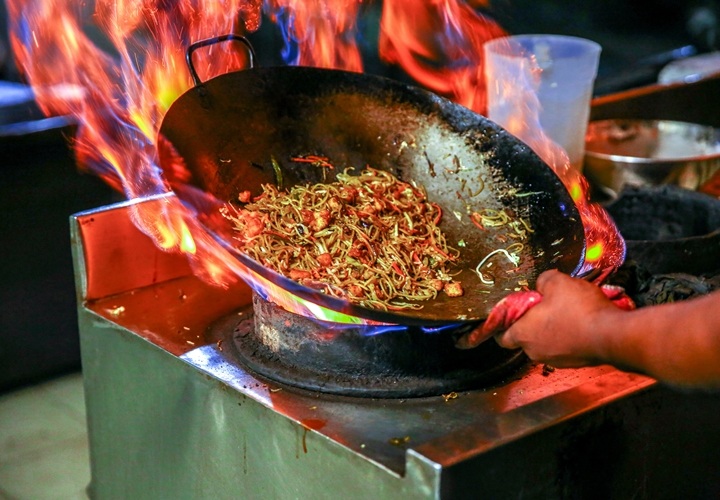 Sering Menghangatkan Makanan