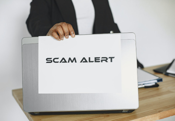 Abaikan Phishing, Smishing dan Vishing