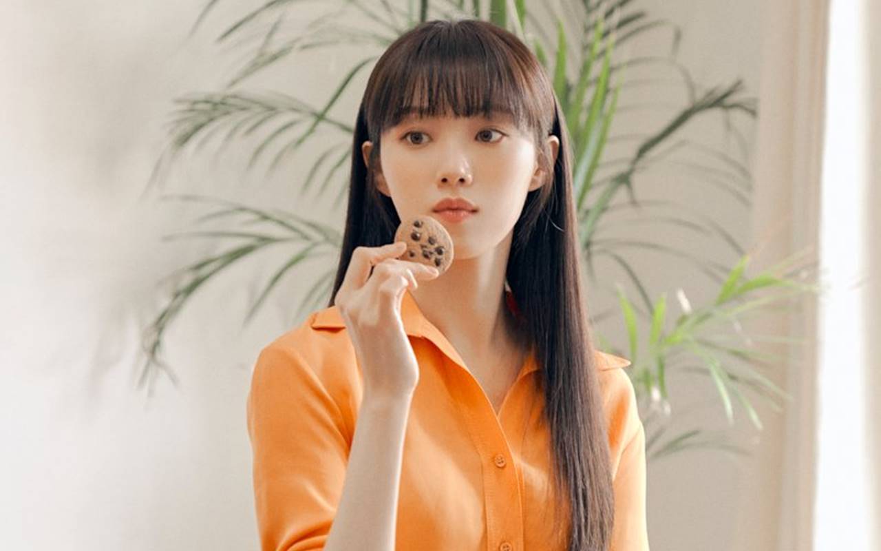 Visual Lee Sung Kyung Pakai Gaya Rambut Keriting Jadul Dibilang Bak Boneka