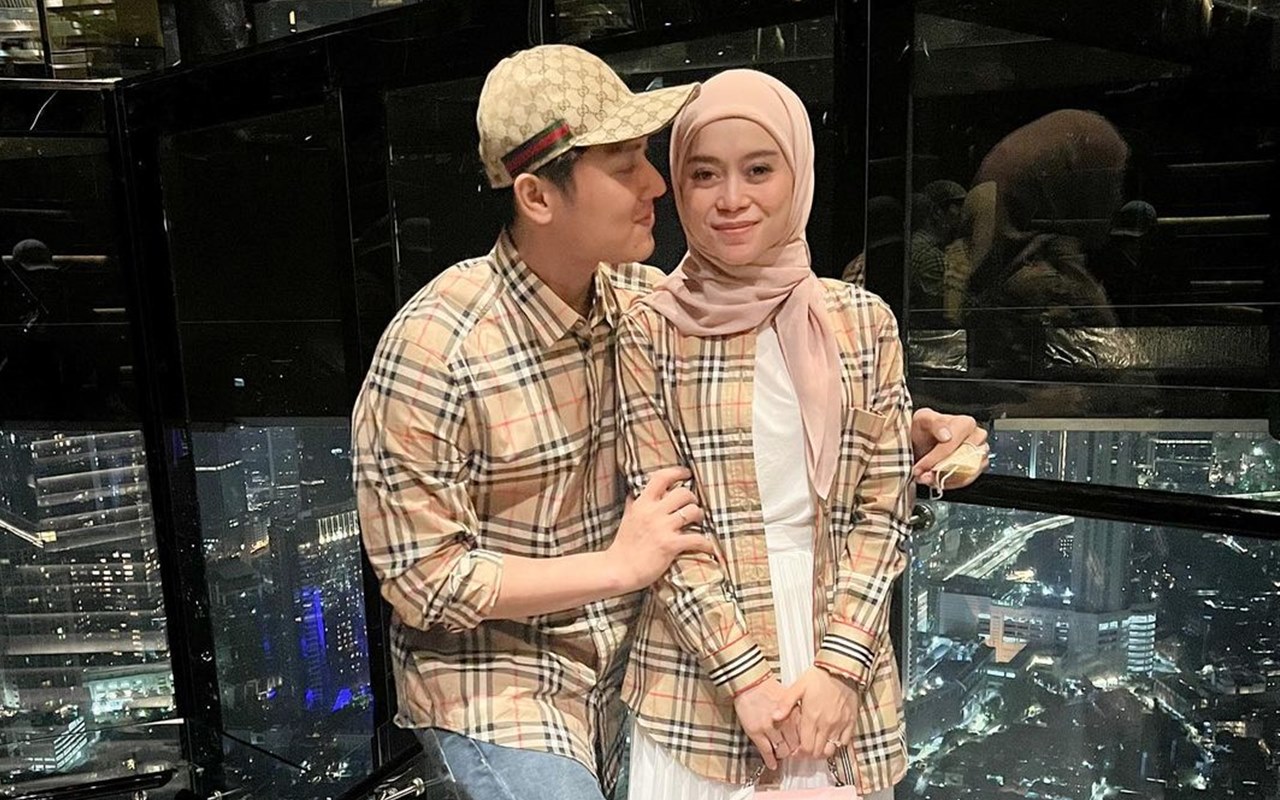 Penampilan Lesti Kejora dan Rizky Billar di Pernikahan Sang Kakak Curi Perhatian